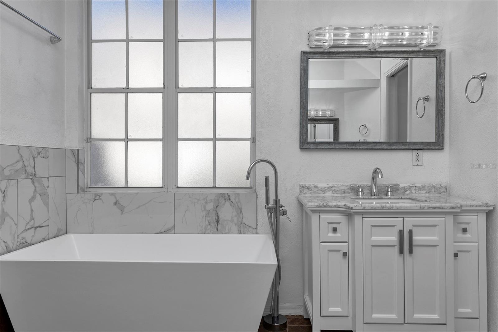 Image 38 of 76 For 3728 Hunters Isle Drive