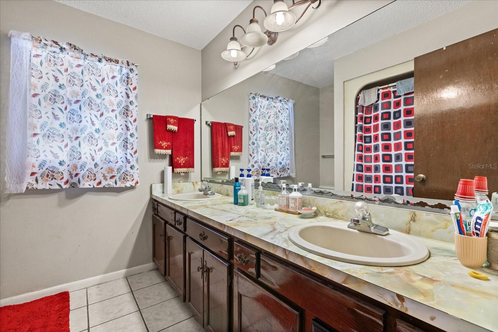 Image 23 of 44 For 3905 Se 7th St