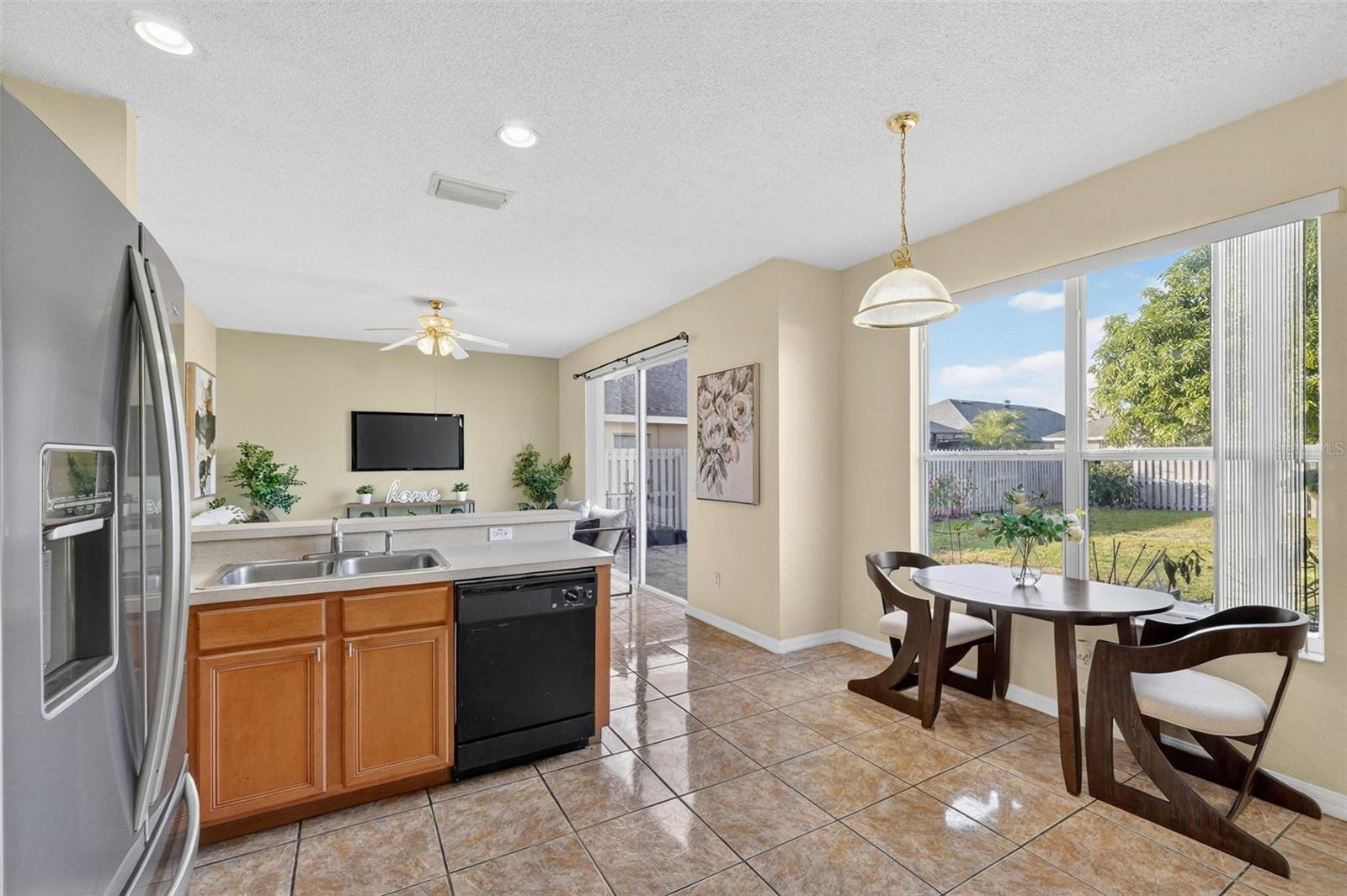 Image 3 of 92 For 4921 Casa Vista Drive