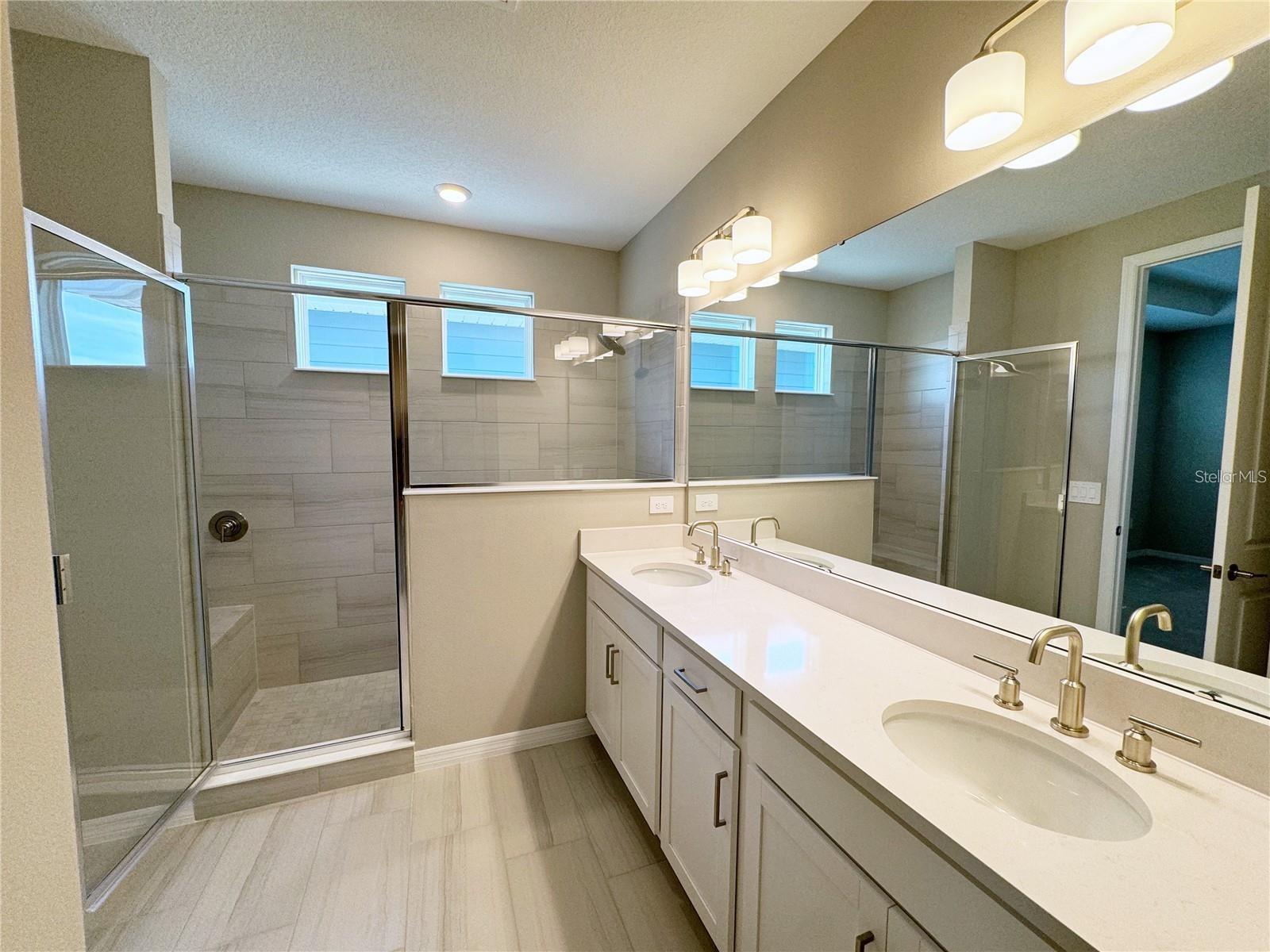 Image 21 of 33 For 15189 Summer Harvest Street