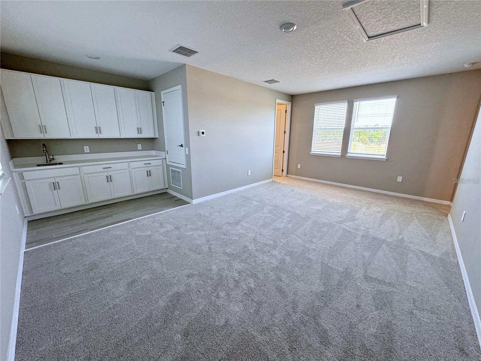 Image 29 of 33 For 15189 Summer Harvest Street