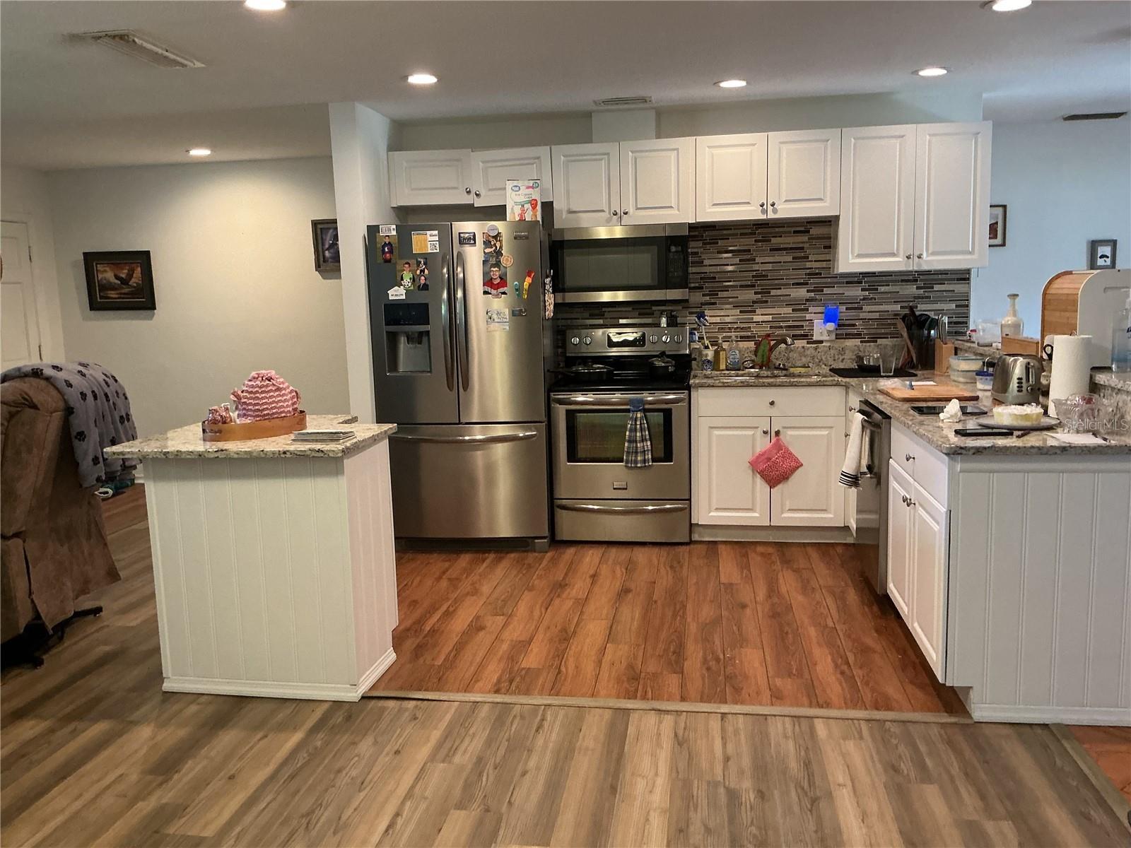 Image 14 of 47 For 201 Loch Low Drive