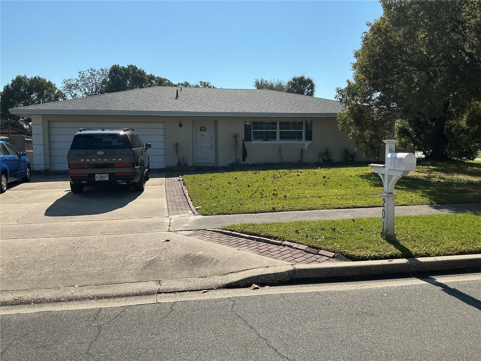 Image 2 of 47 For 201 Loch Low Drive