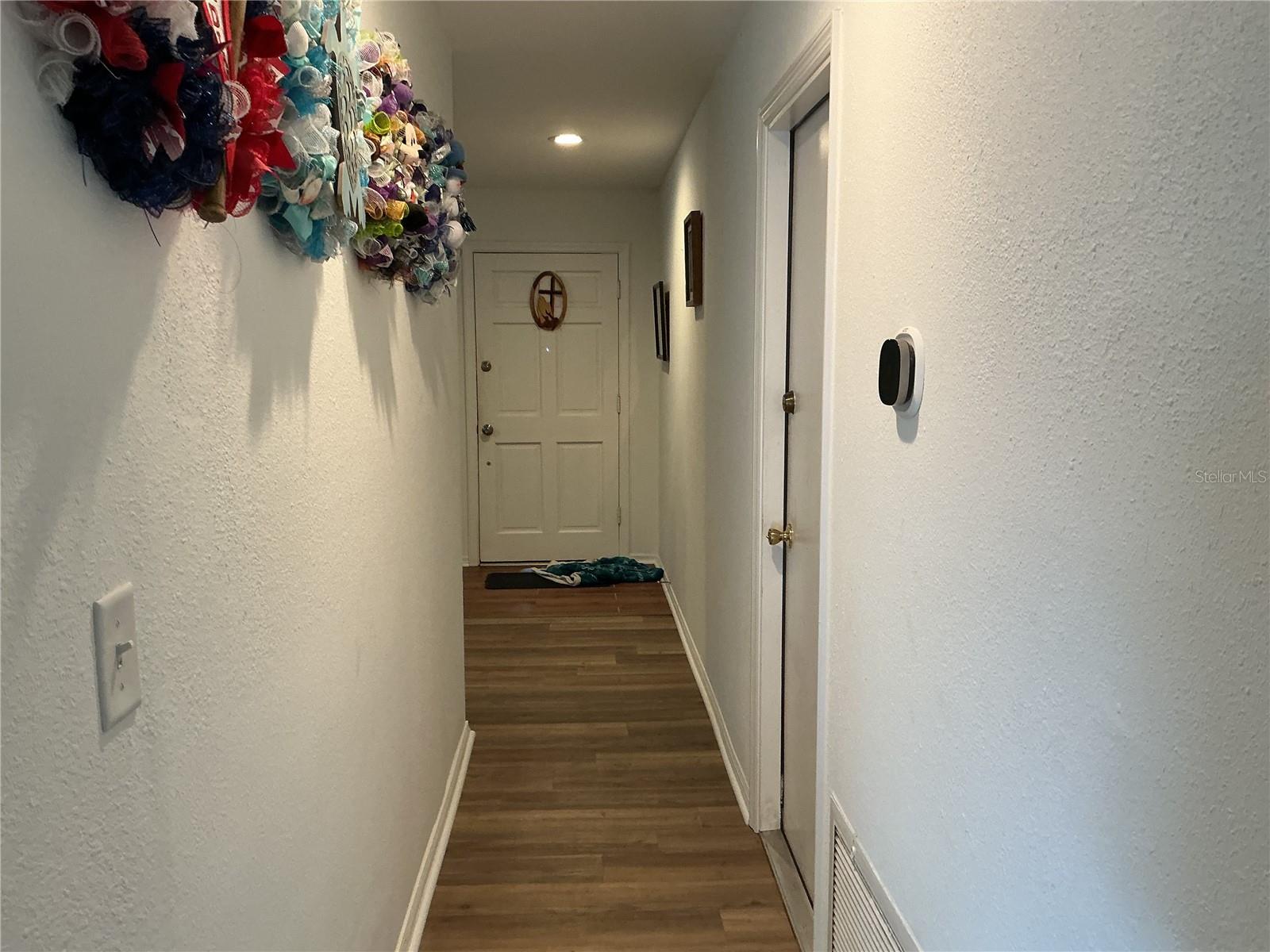 Image 21 of 47 For 201 Loch Low Drive