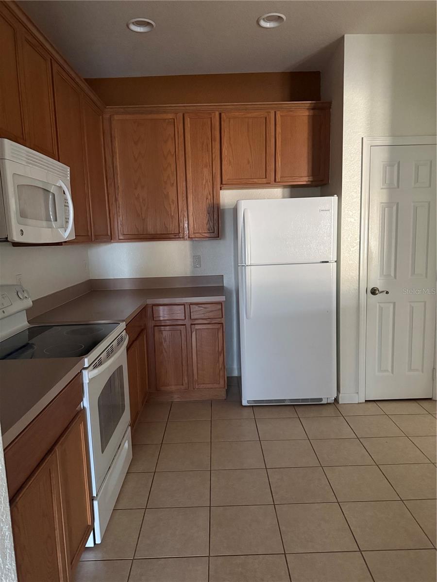 Image 11 of 34 For 3051 Greystone Loop 304