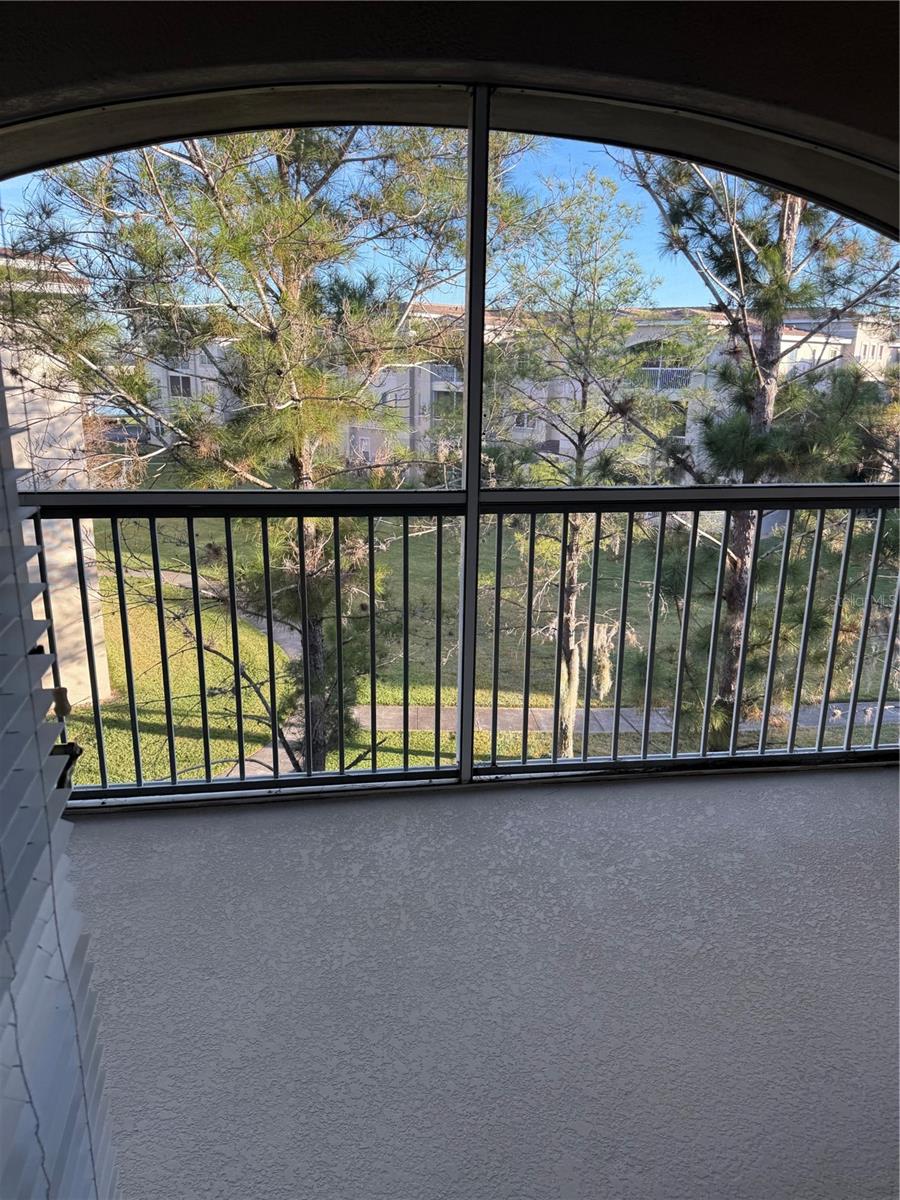 Image 14 of 34 For 3051 Greystone Loop 304