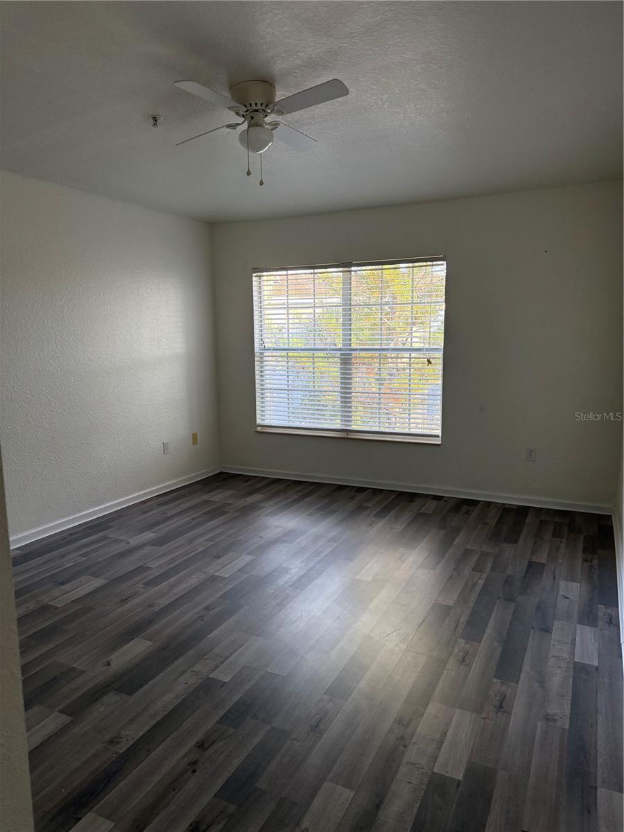 Image 19 of 34 For 3051 Greystone Loop 304