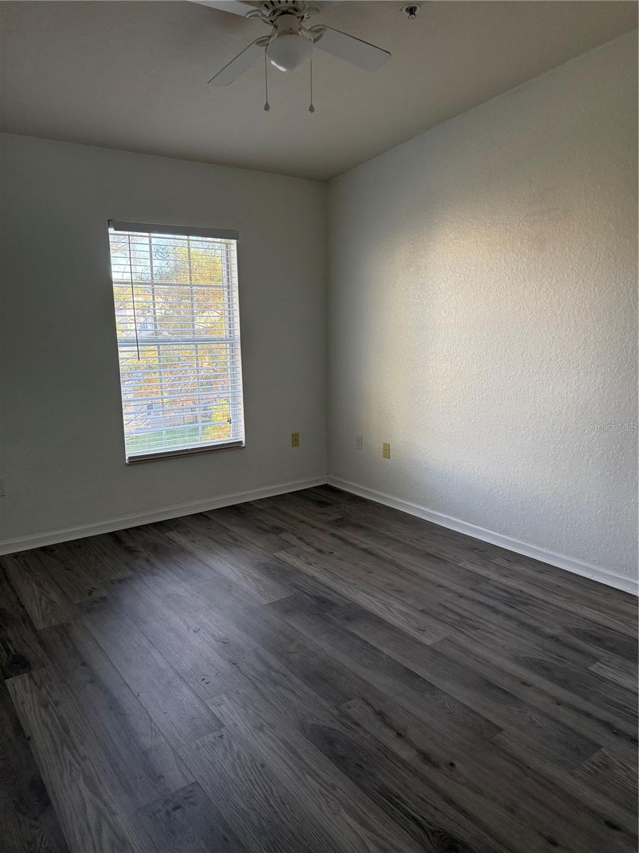 Image 23 of 34 For 3051 Greystone Loop 304