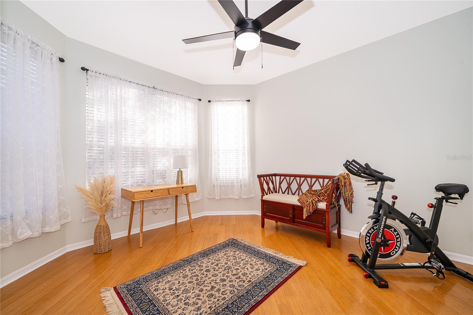 Image 6 of 28 For 1706 Fox Glen Court