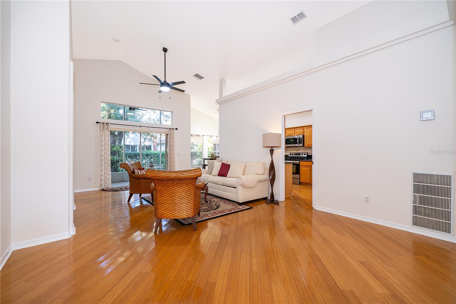 Image 9 of 28 For 1706 Fox Glen Court