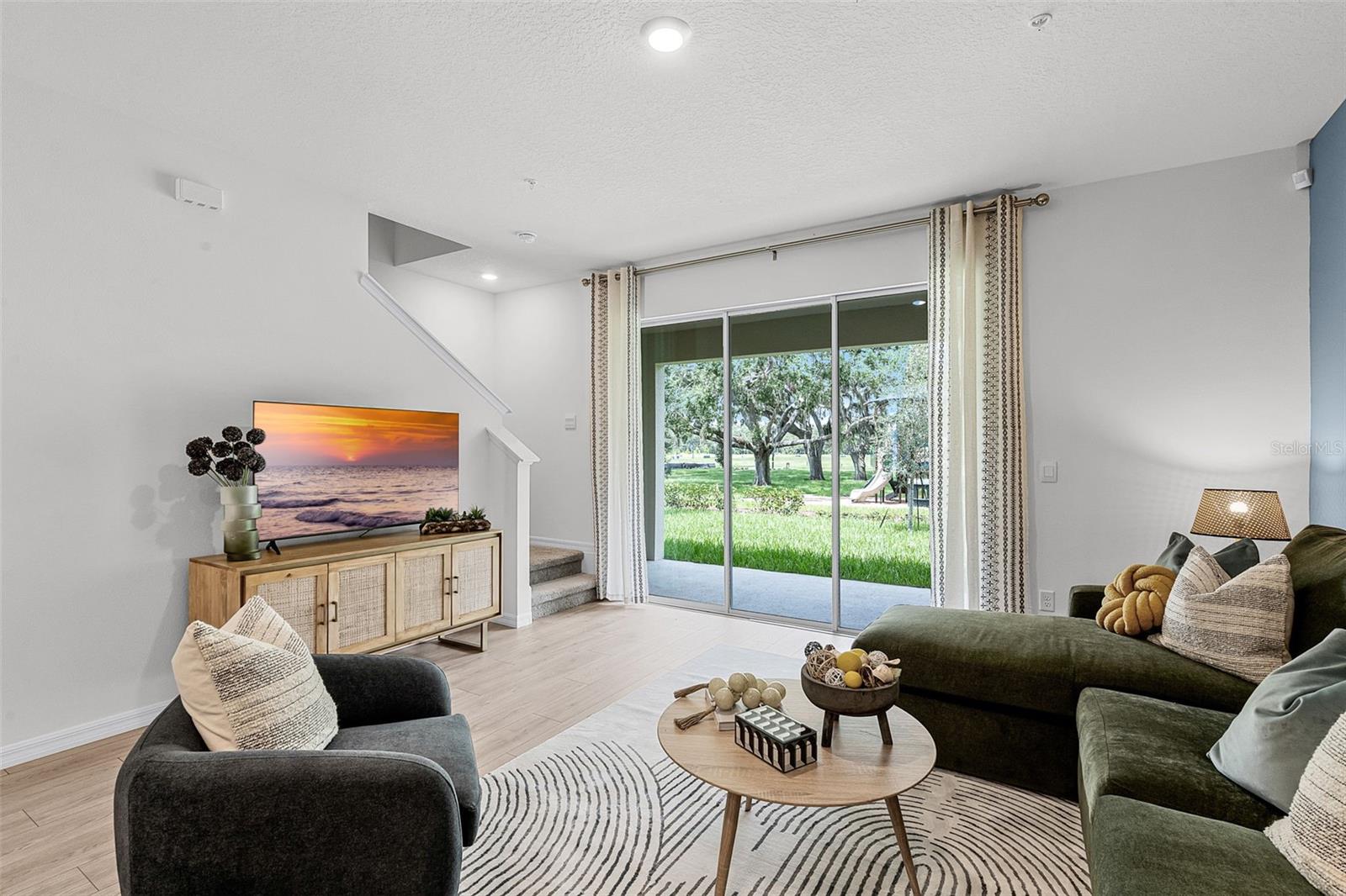 Image 8 of 21 For 3276 Chroma Street