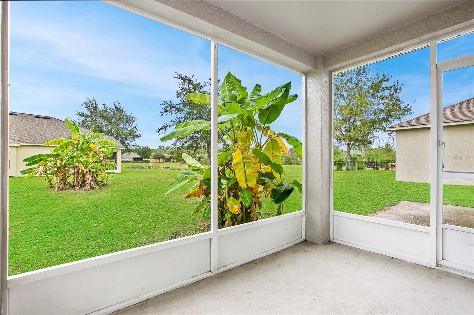 Image 11 of 25 For 14837 Huntley Drive