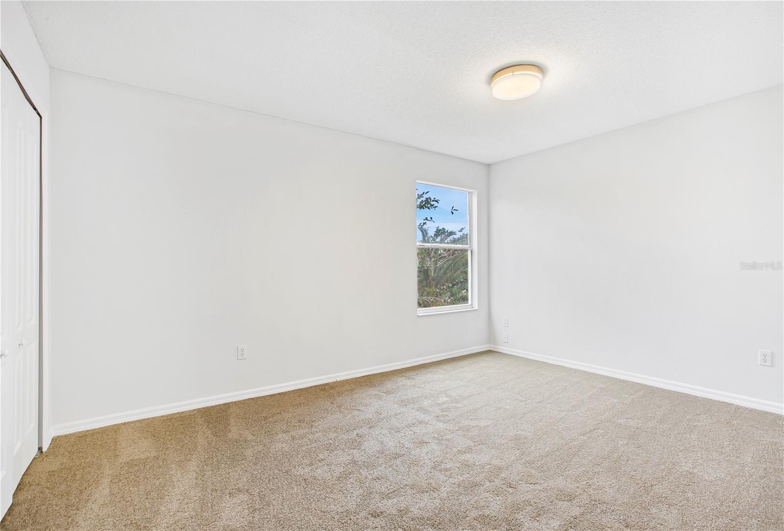 Image 17 of 25 For 14837 Huntley Drive