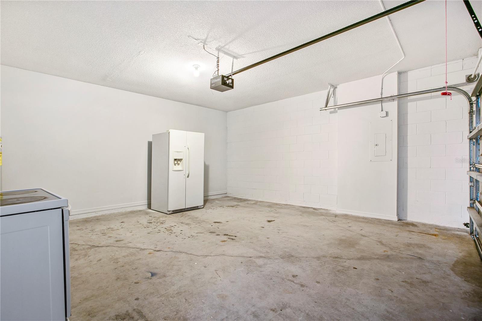 Image 20 of 25 For 14837 Huntley Drive