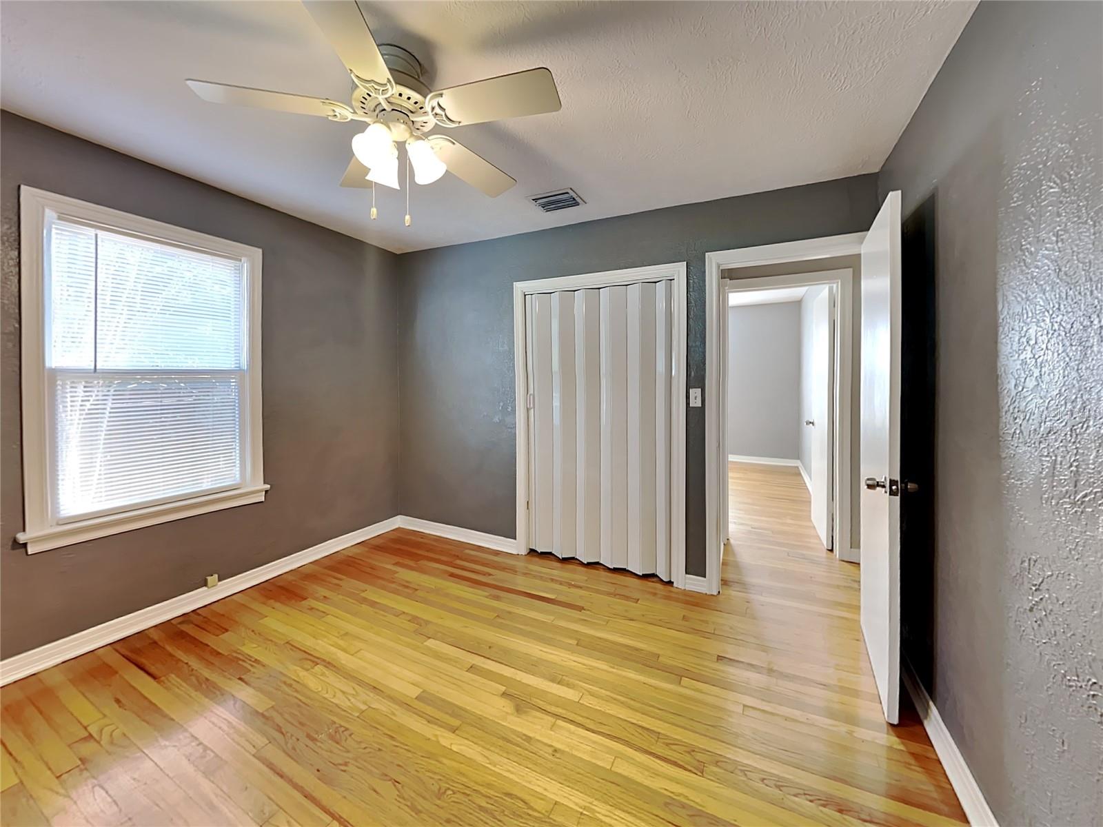 Image 11 of 15 For 1426 Amelia Street