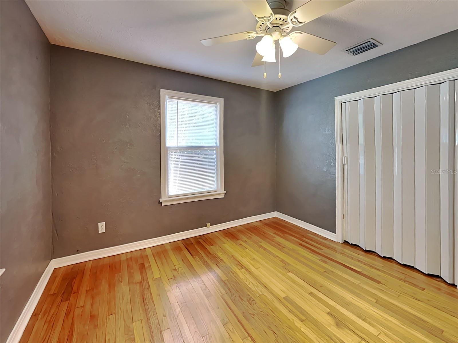 Image 12 of 15 For 1426 Amelia Street