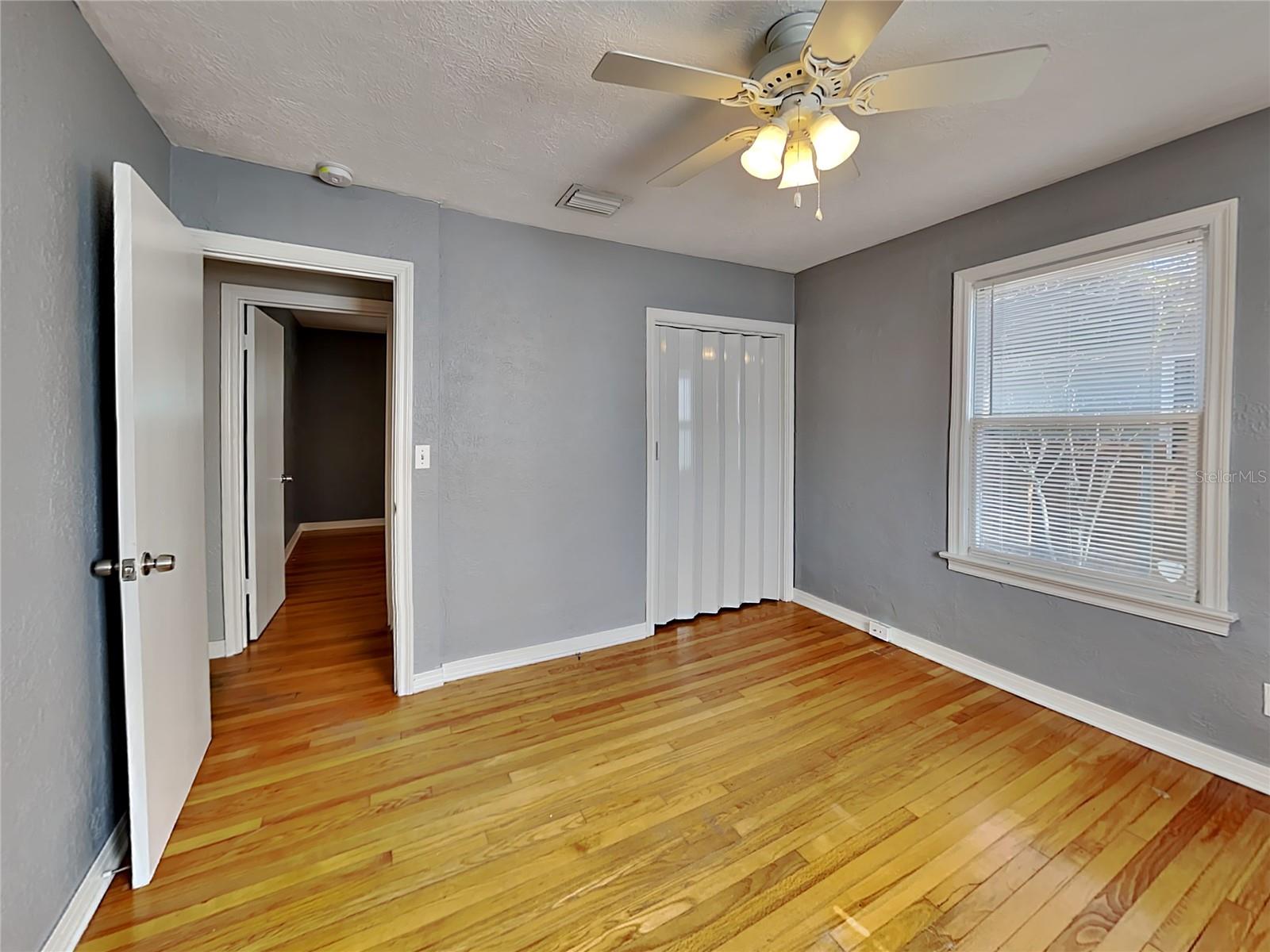 Image 8 of 15 For 1426 Amelia Street