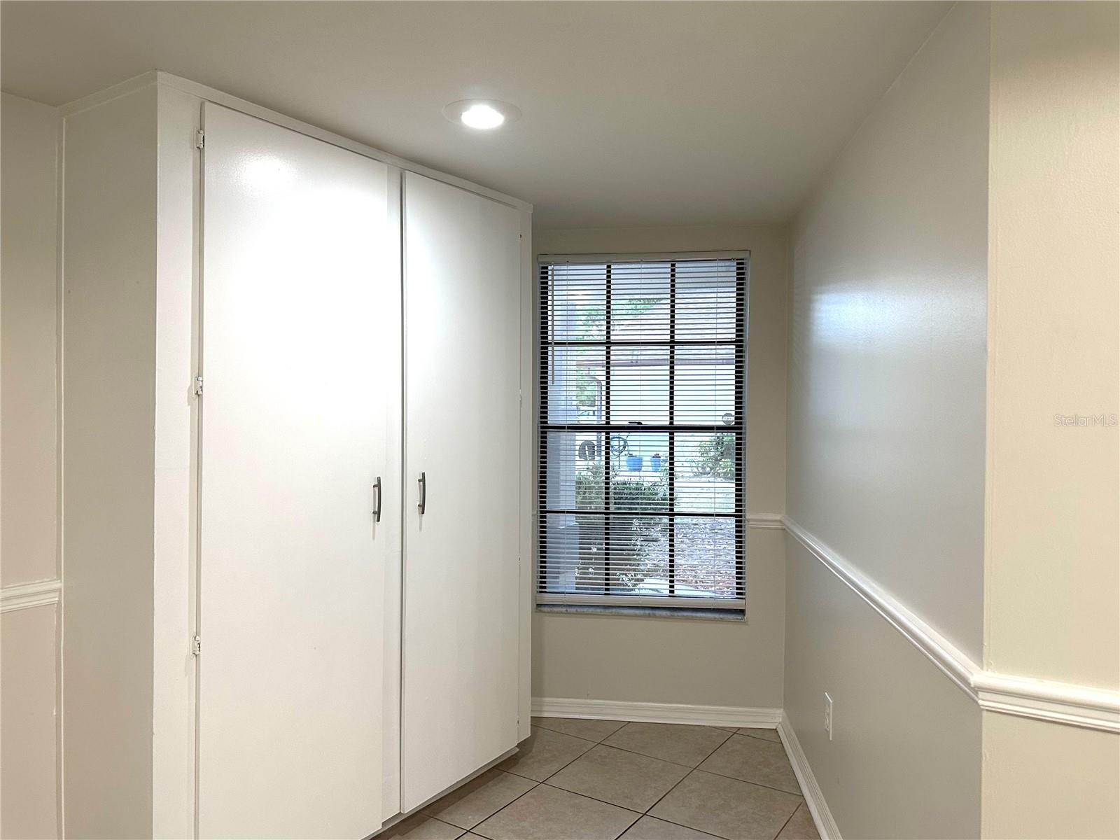 Image 13 of 25 For 4582 Heritage Oak Drive