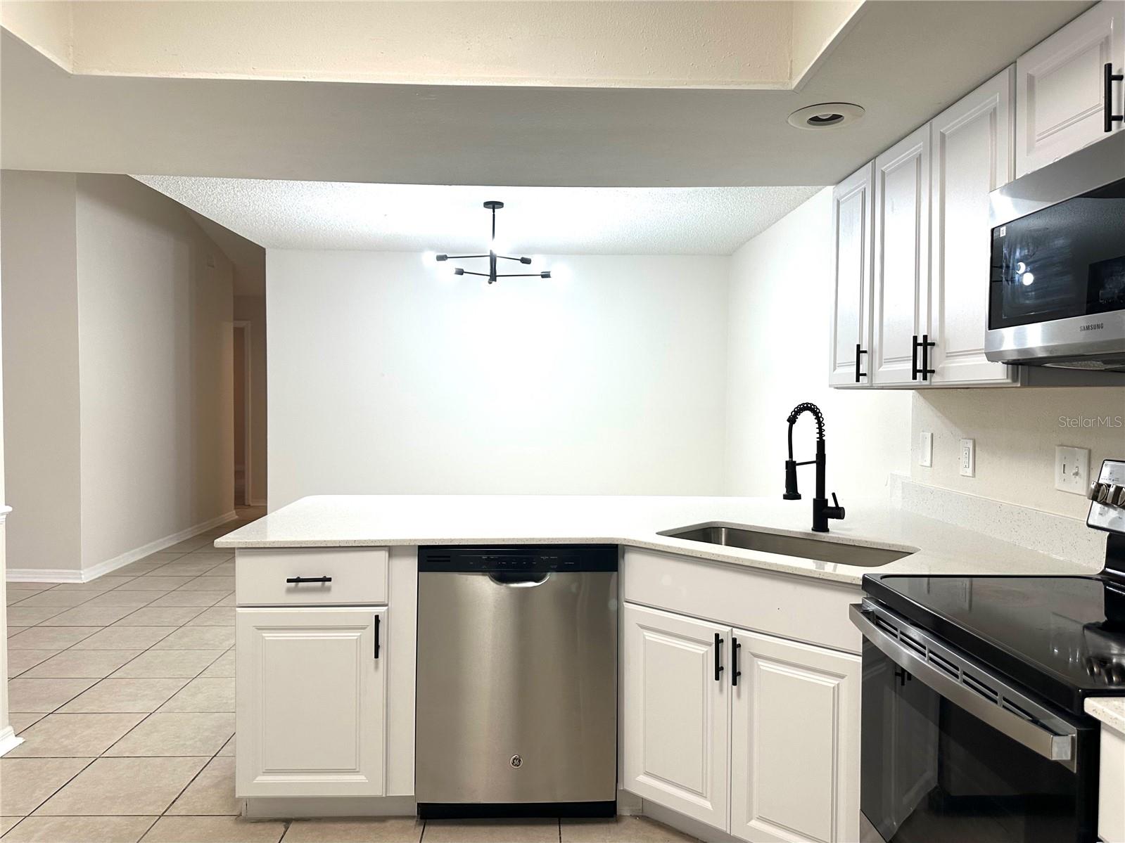 Image 14 of 25 For 4582 Heritage Oak Drive