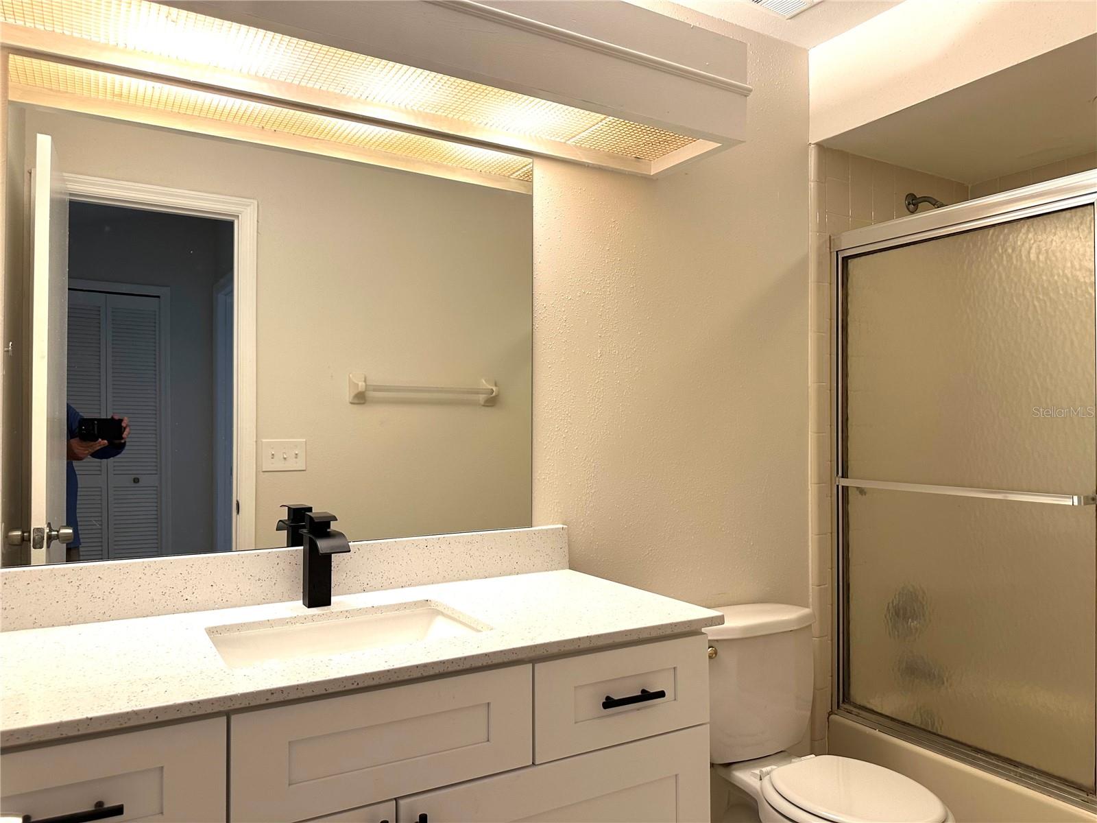 Image 19 of 25 For 4582 Heritage Oak Drive