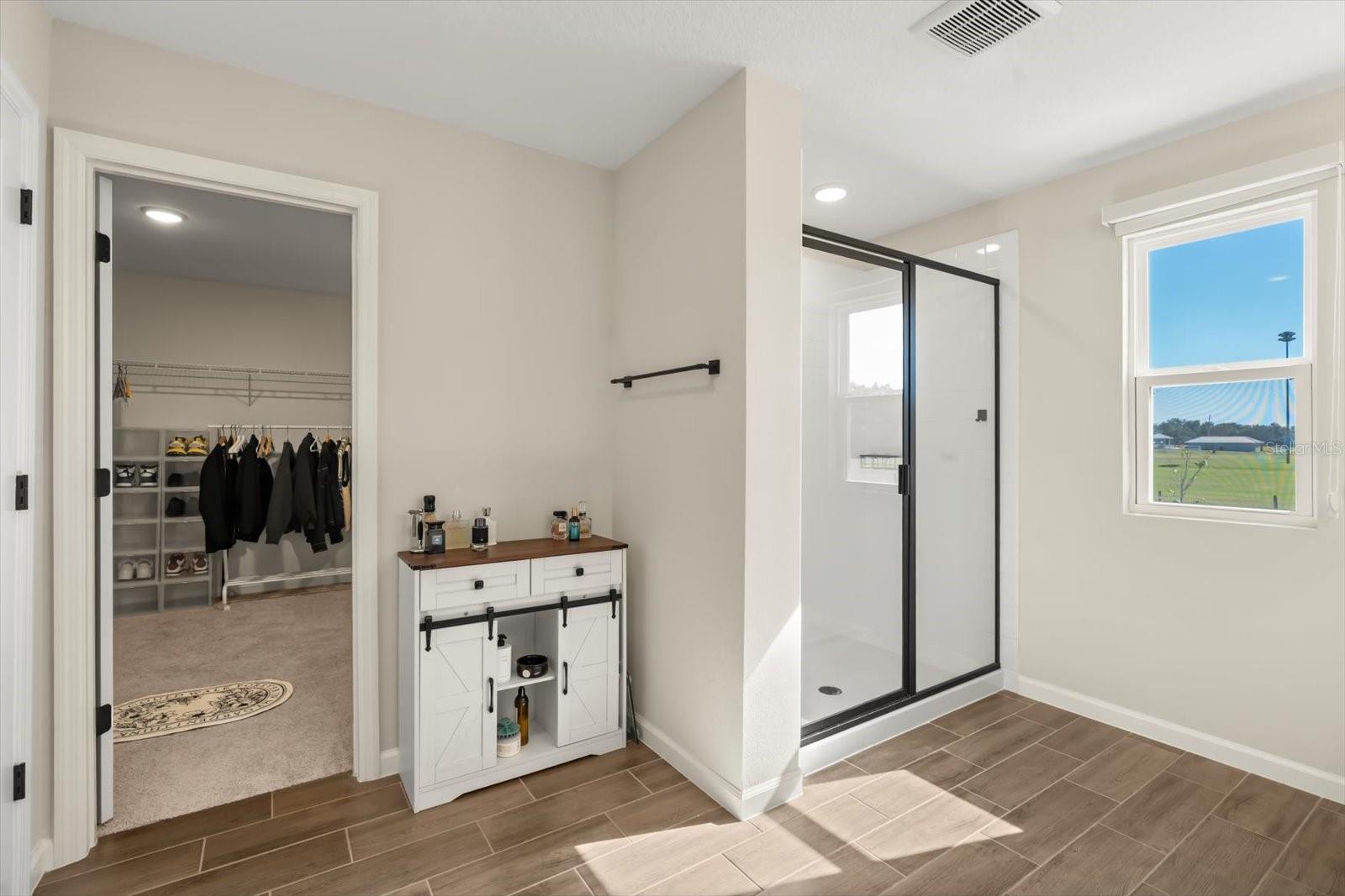 Image 16 of 39 For 3657 Sublett Loop