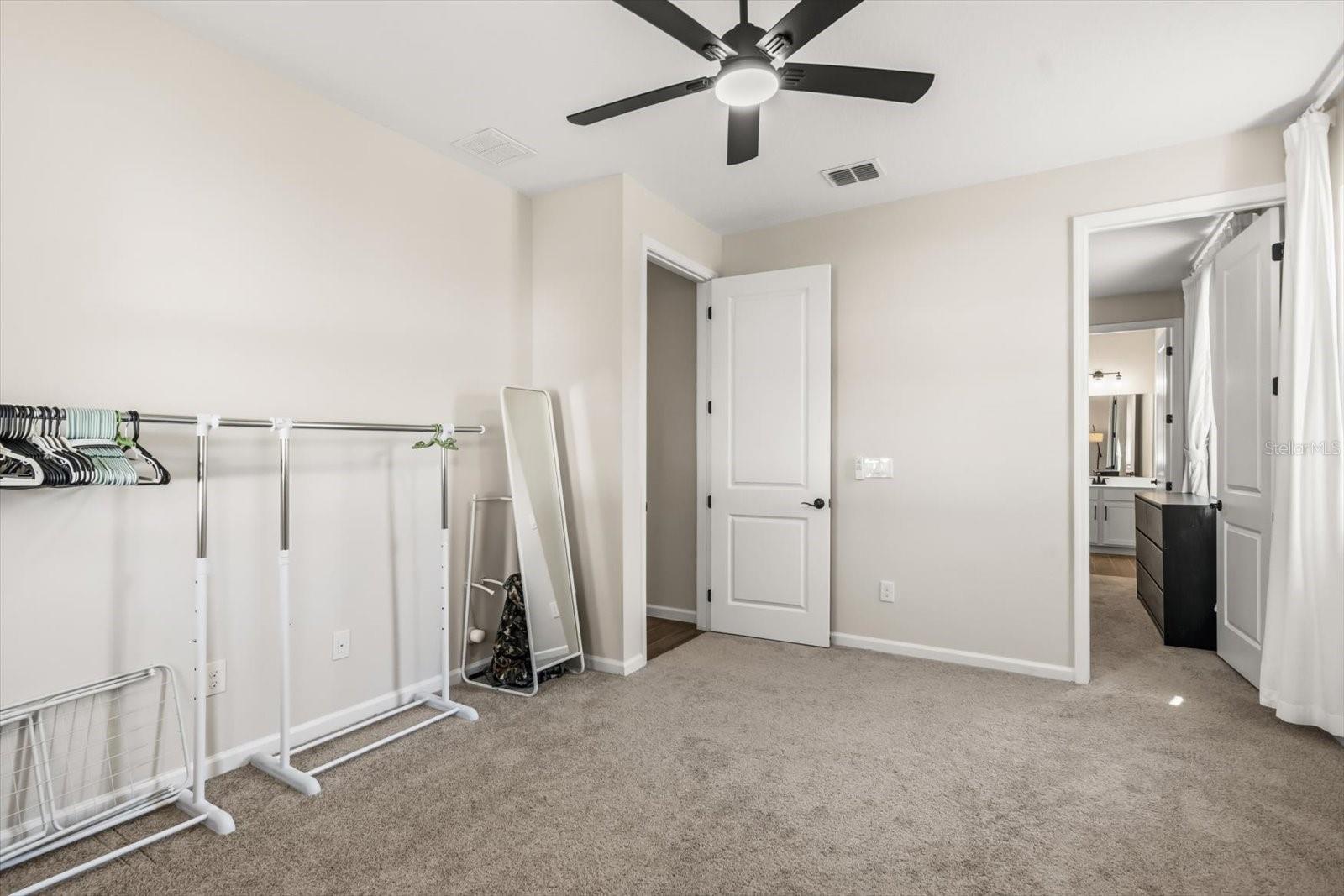 Image 23 of 39 For 3657 Sublett Loop