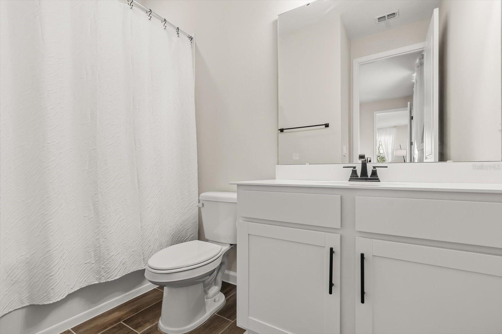 Image 25 of 39 For 3657 Sublett Loop