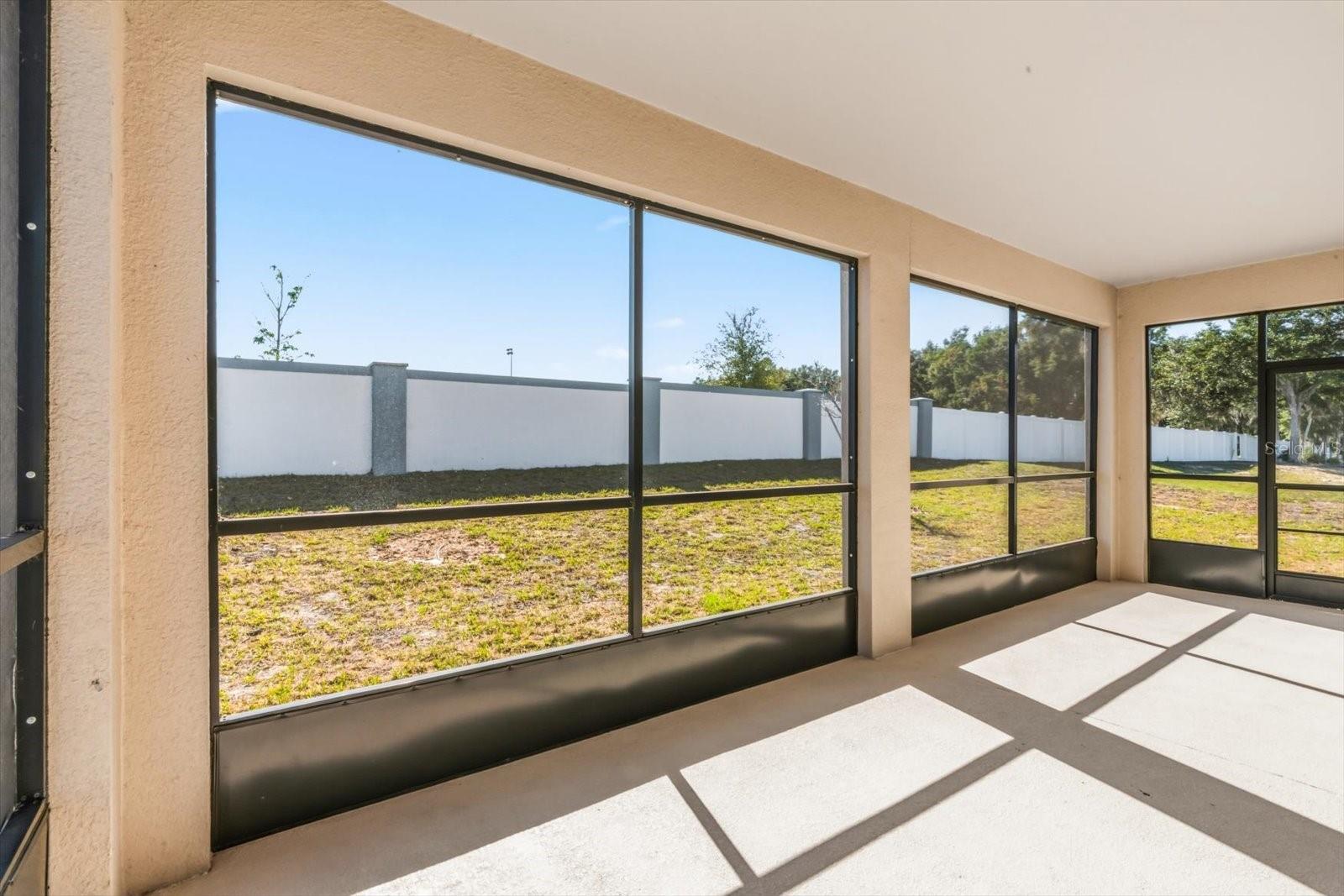 Image 32 of 39 For 3657 Sublett Loop