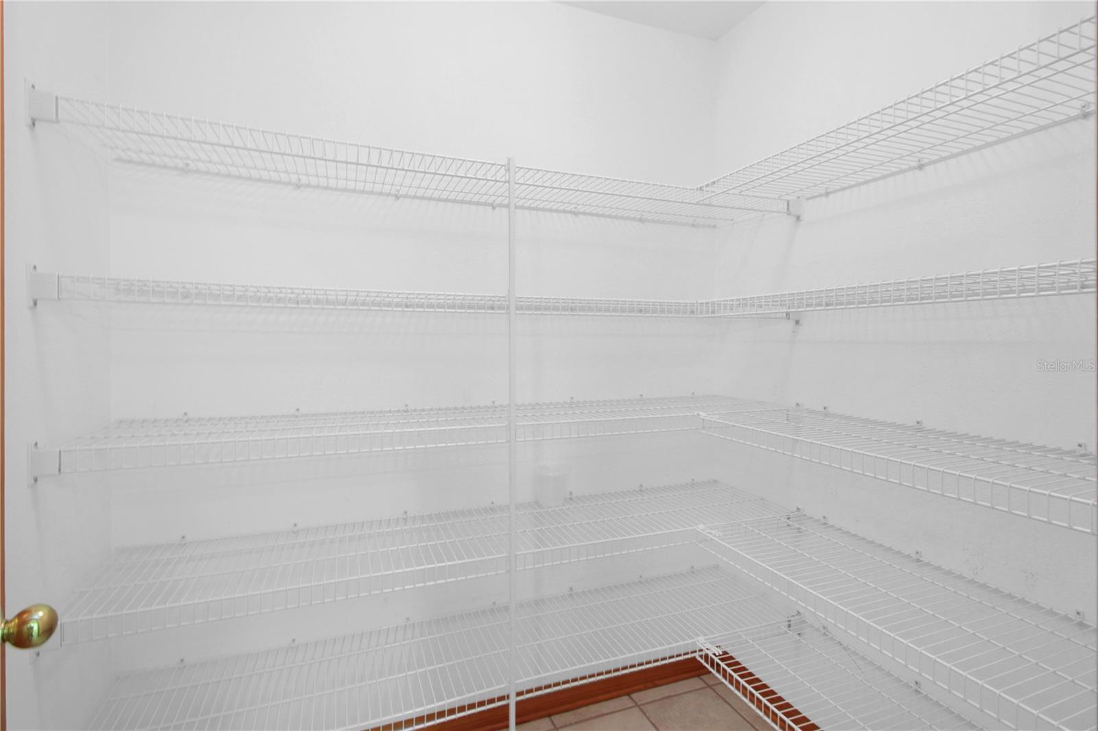 Image 11 of 42 For 400 Interlachen Court