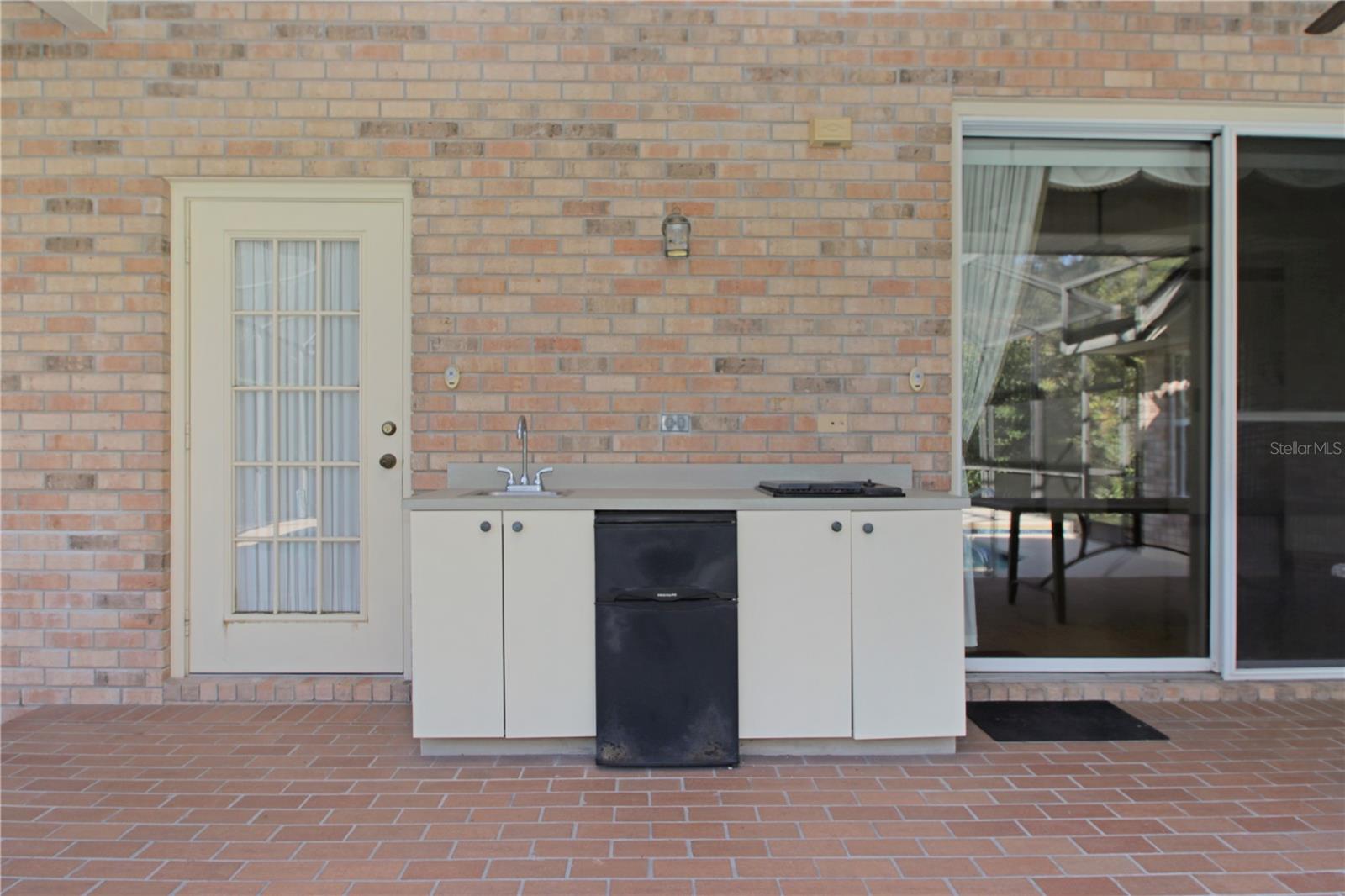 Image 37 of 42 For 400 Interlachen Court