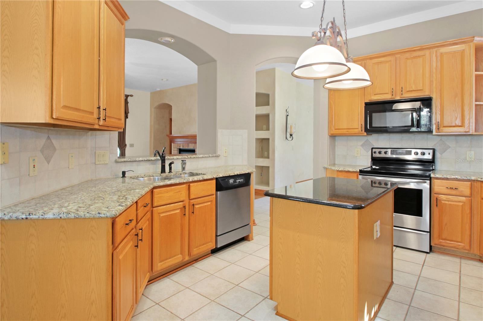 Image 8 of 42 For 400 Interlachen Court