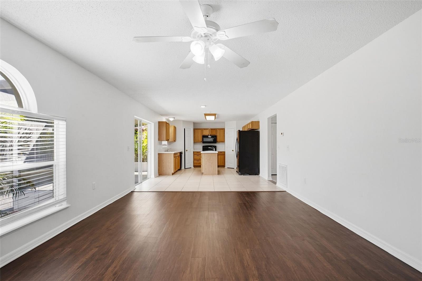 Image 14 of 40 For 31443 Loch Aline Drive