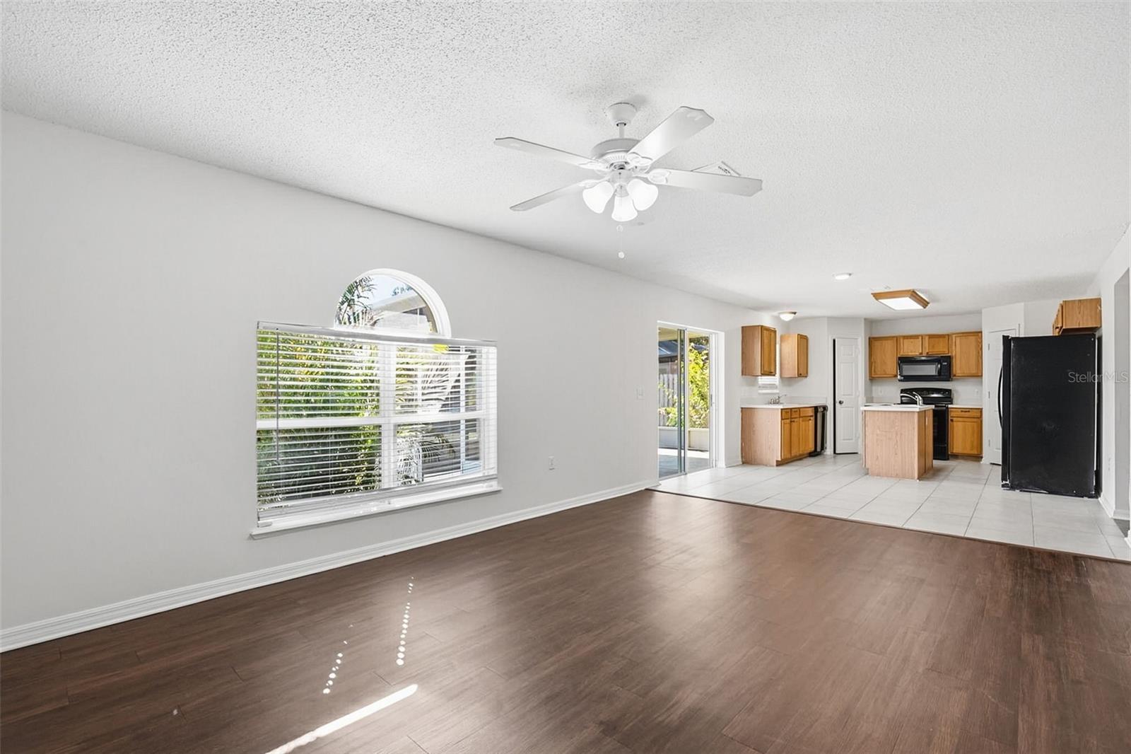 Image 15 of 40 For 31443 Loch Aline Drive