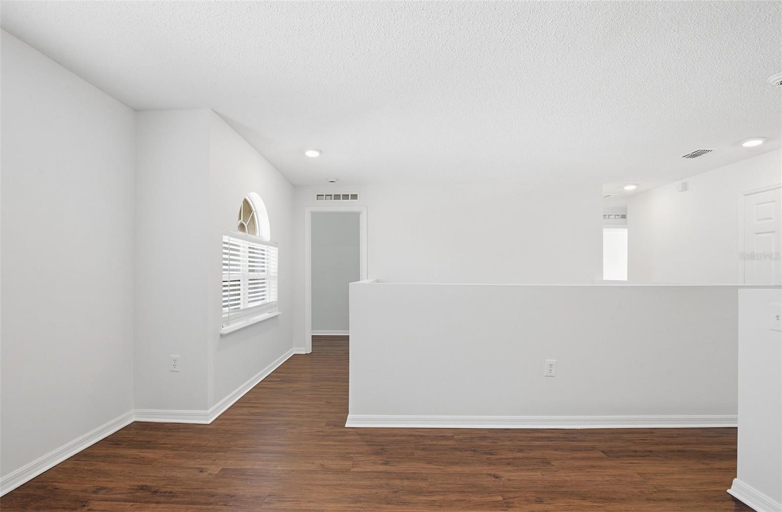 Image 16 of 40 For 31443 Loch Aline Drive