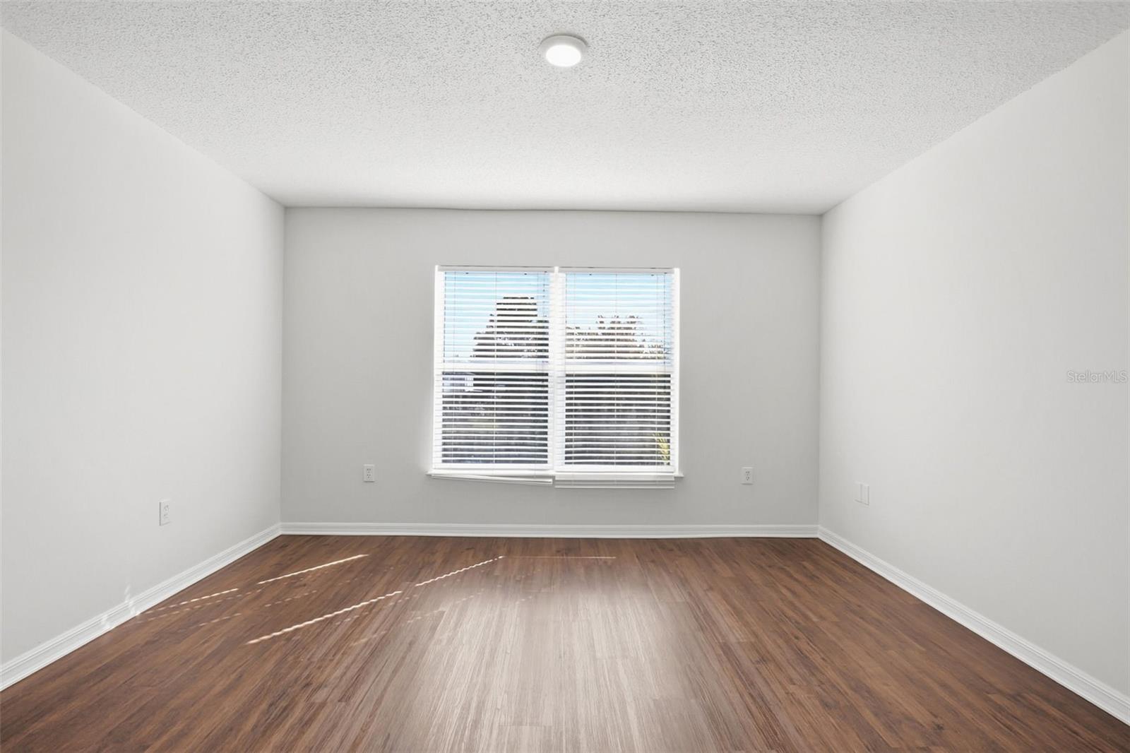 Image 26 of 40 For 31443 Loch Aline Drive