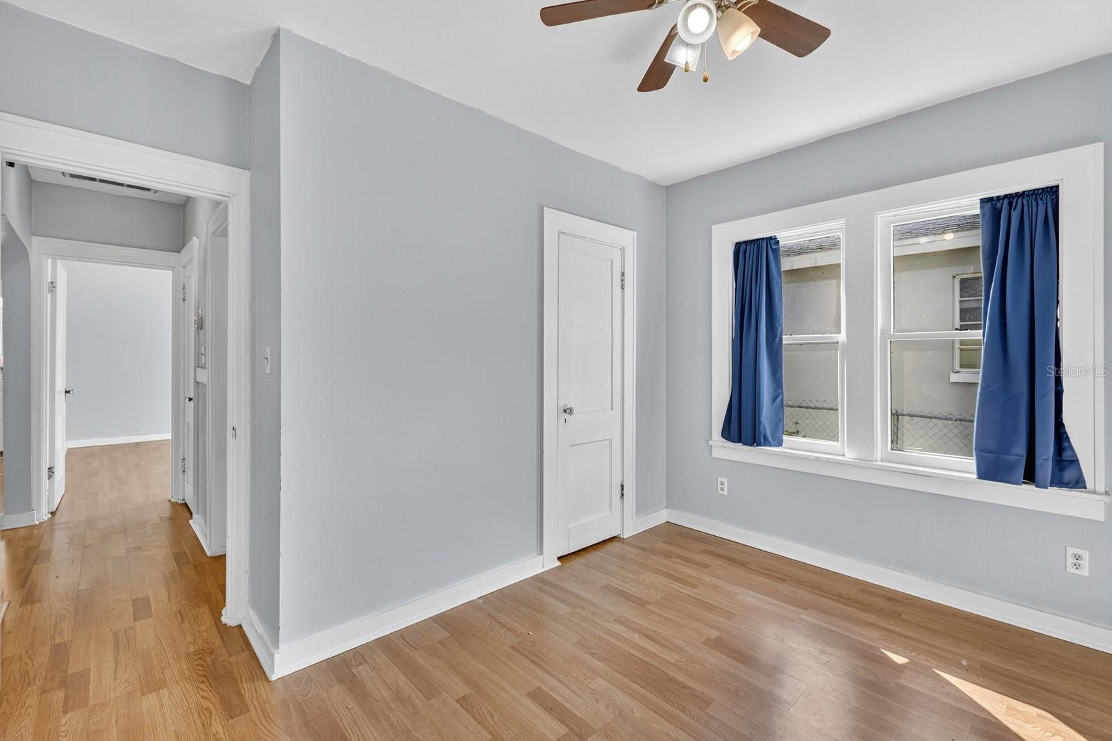 Image 15 of 38 For 2127 8th Avenue N