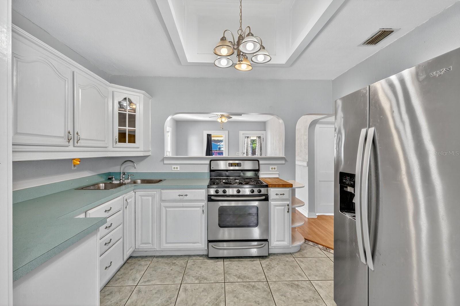 Image 9 of 38 For 2127 8th Avenue N