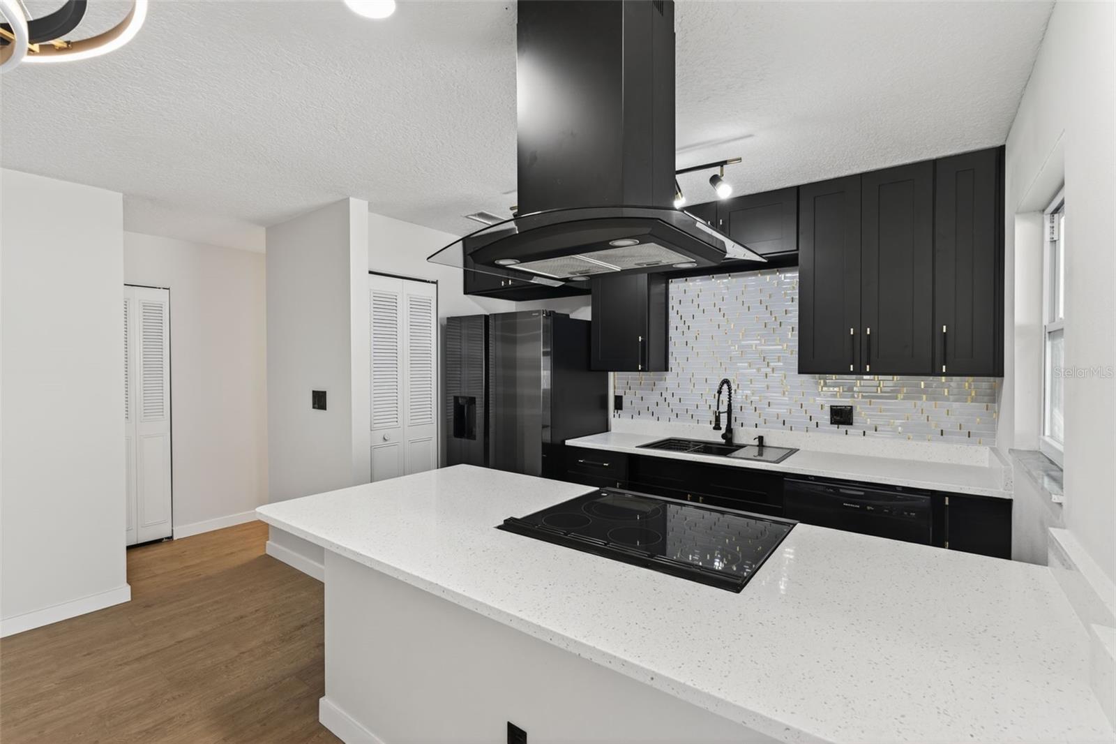 Image 10 of 25 For 508 Hibiscus Way