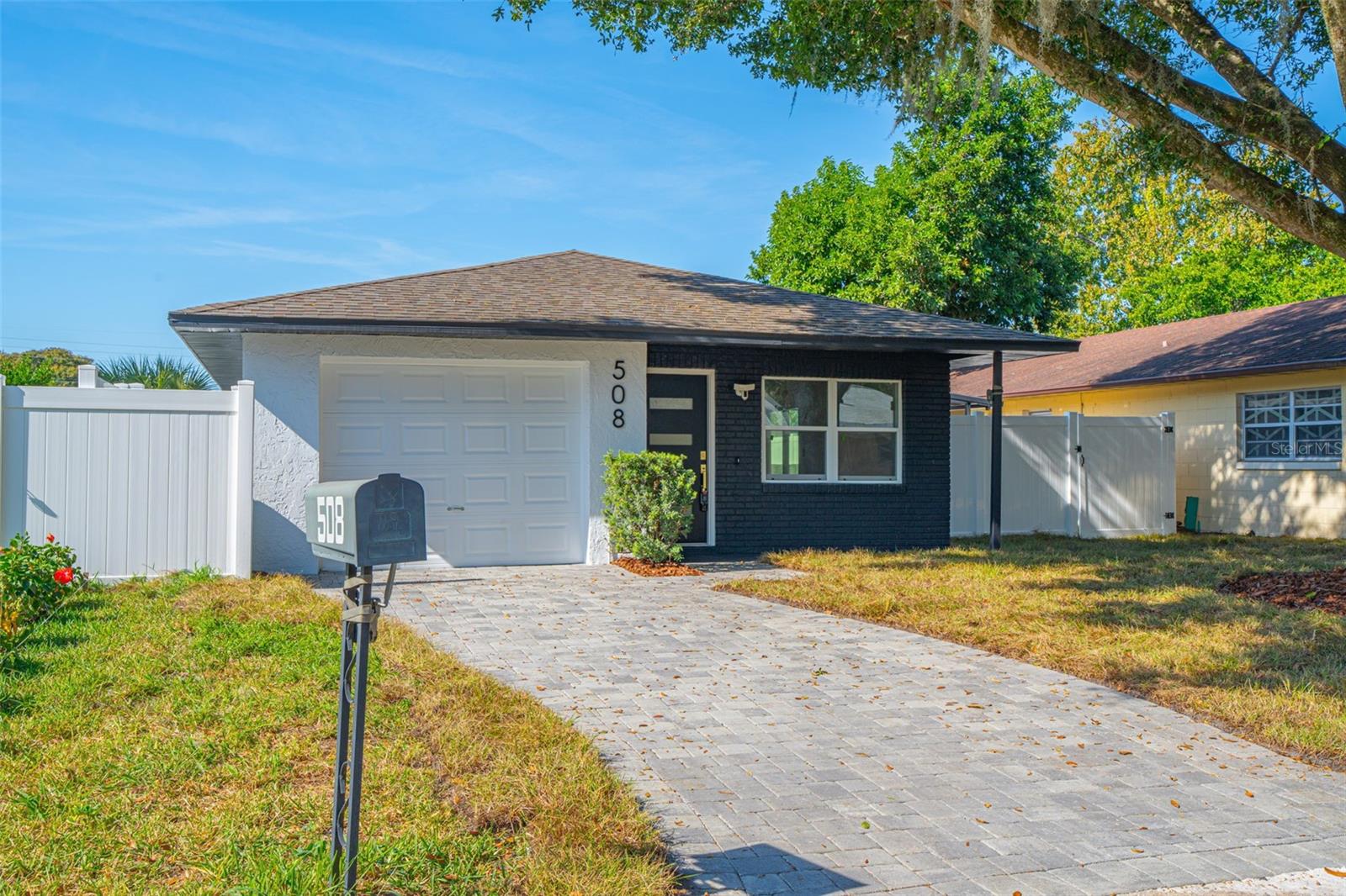 Image 20 of 25 For 508 Hibiscus Way