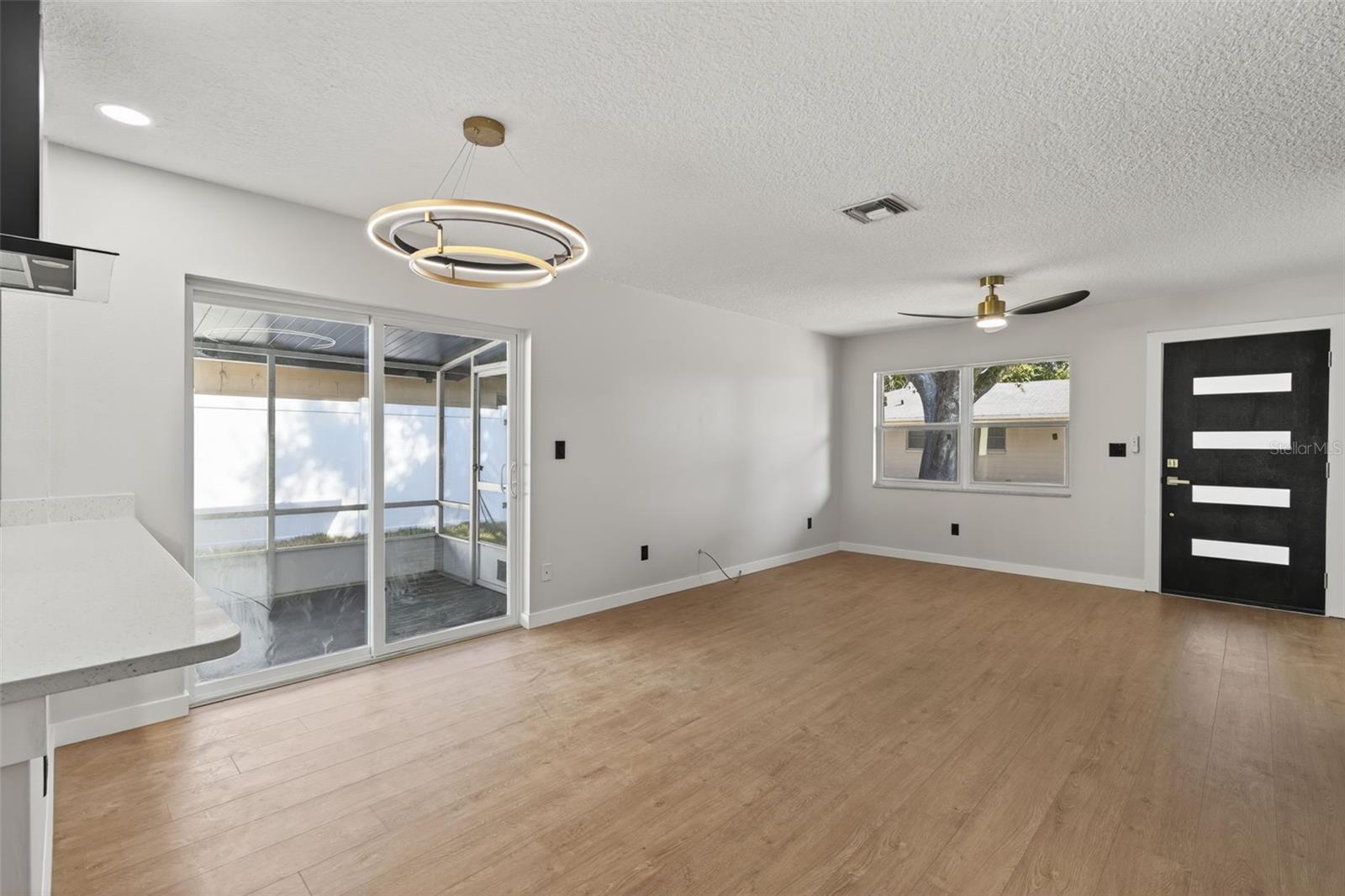 Image 6 of 25 For 508 Hibiscus Way