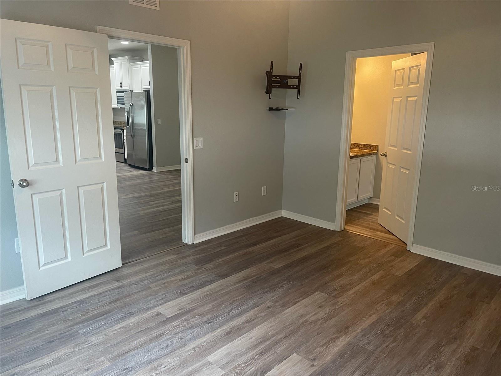 Image 18 of 31 For 30823 Satinleaf Run