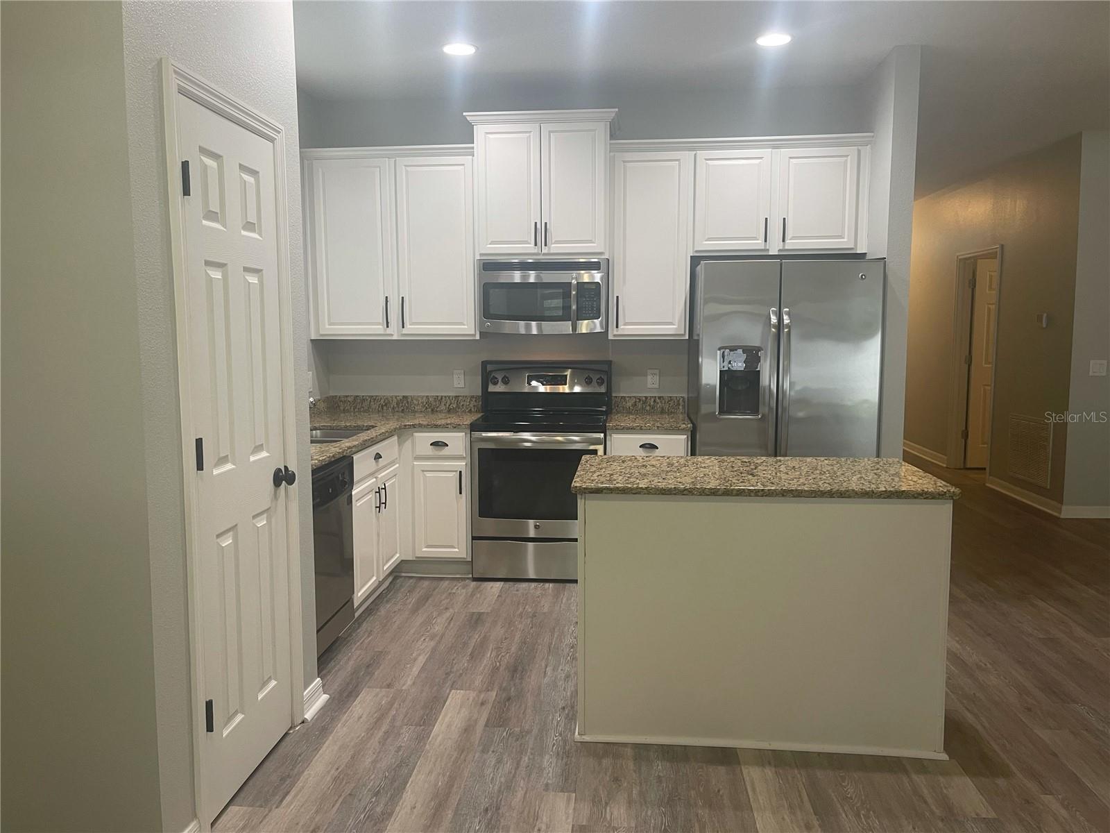 Image 7 of 31 For 30823 Satinleaf Run