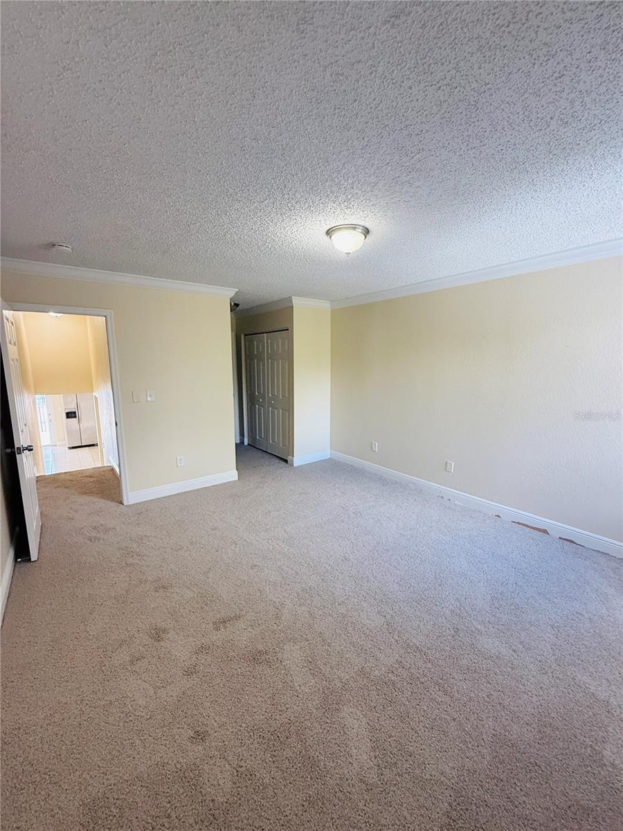 Listing photo id 20 for 9928 218th Terrace