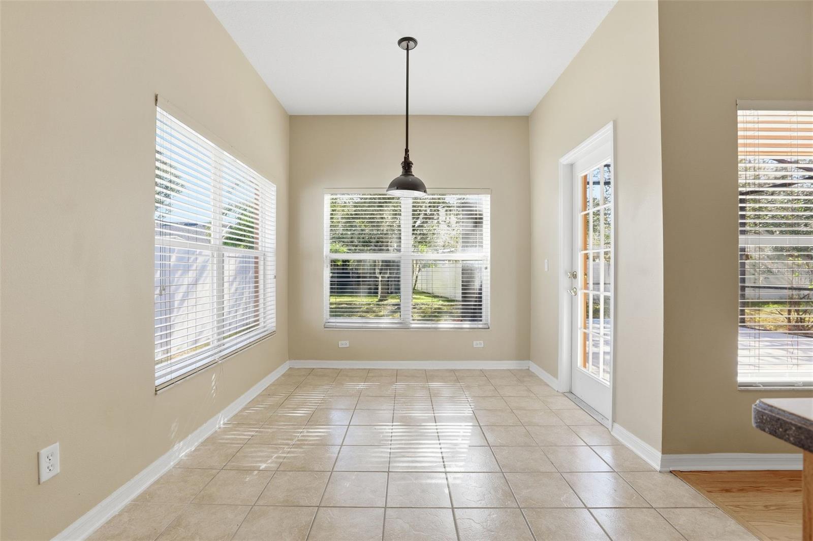 Image 14 of 66 For 14720 Sweet Acacia Drive