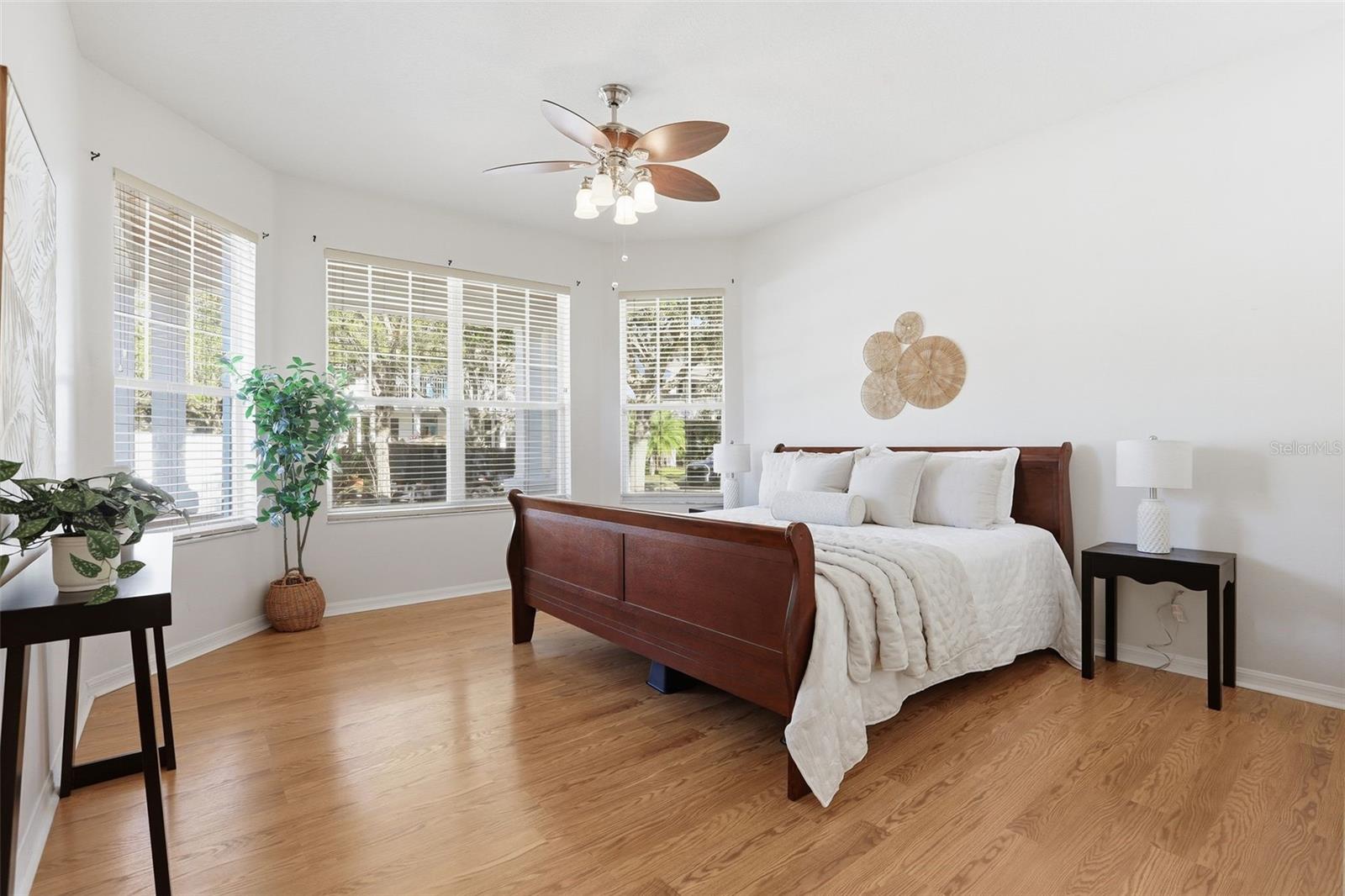 Image 16 of 66 For 14720 Sweet Acacia Drive