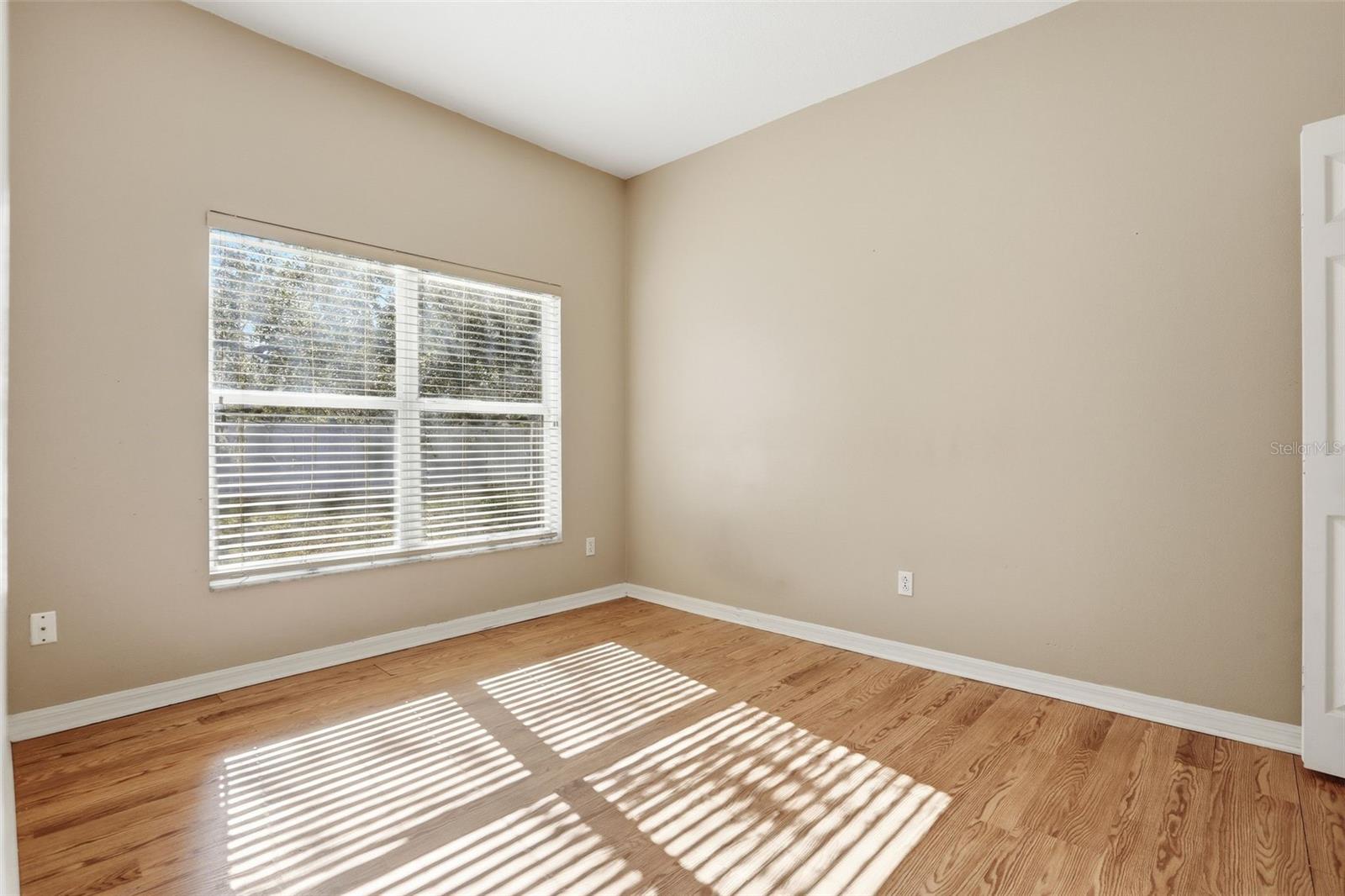 Image 27 of 66 For 14720 Sweet Acacia Drive