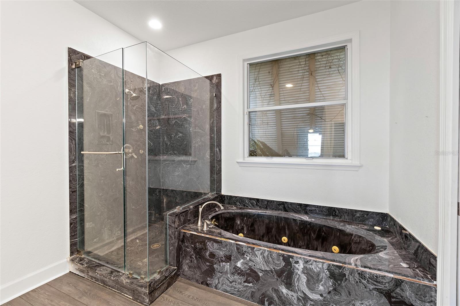 Image 17 of 40 For 954 Banana River Drive