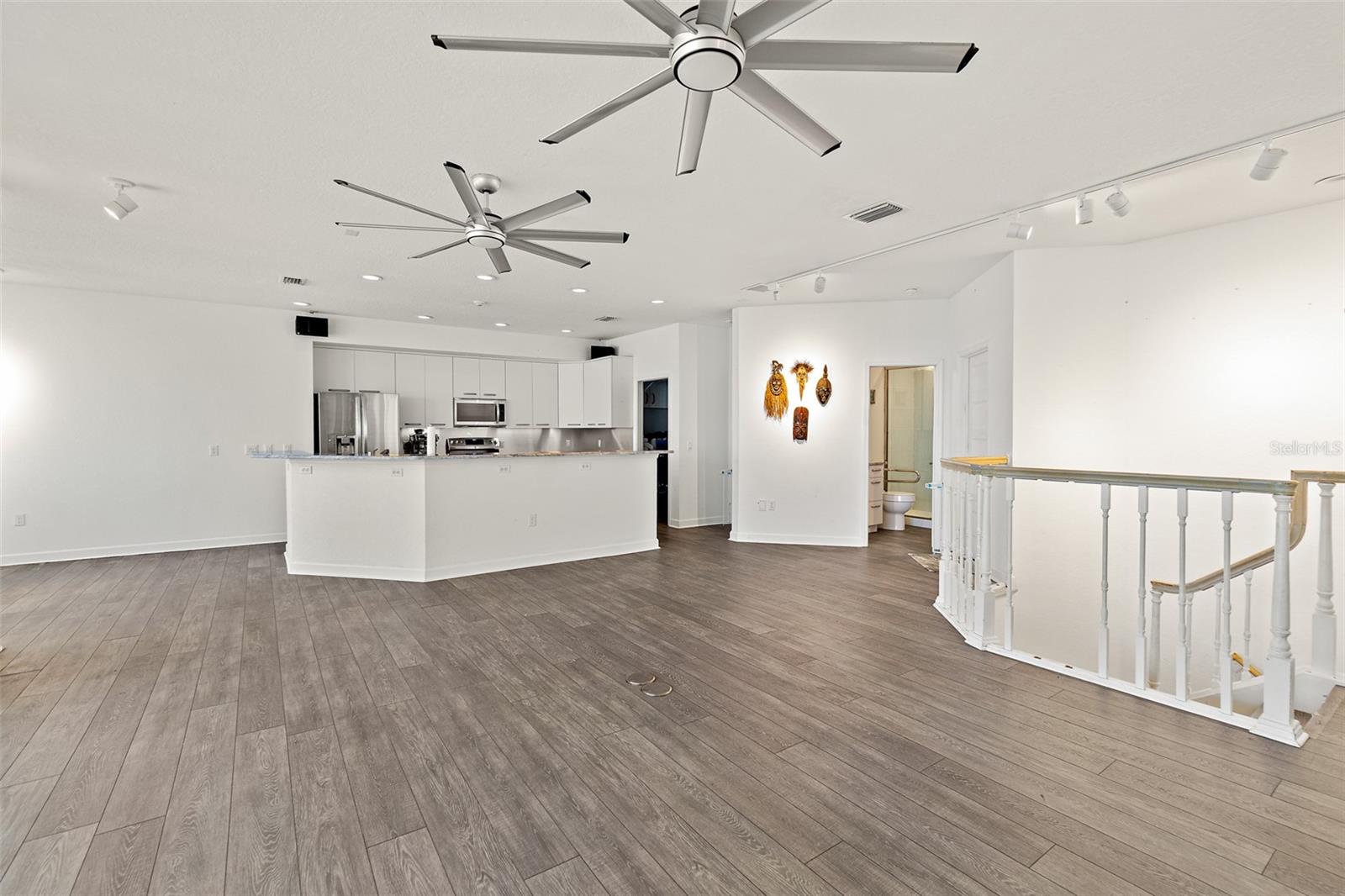 Image 24 of 40 For 954 Banana River Drive