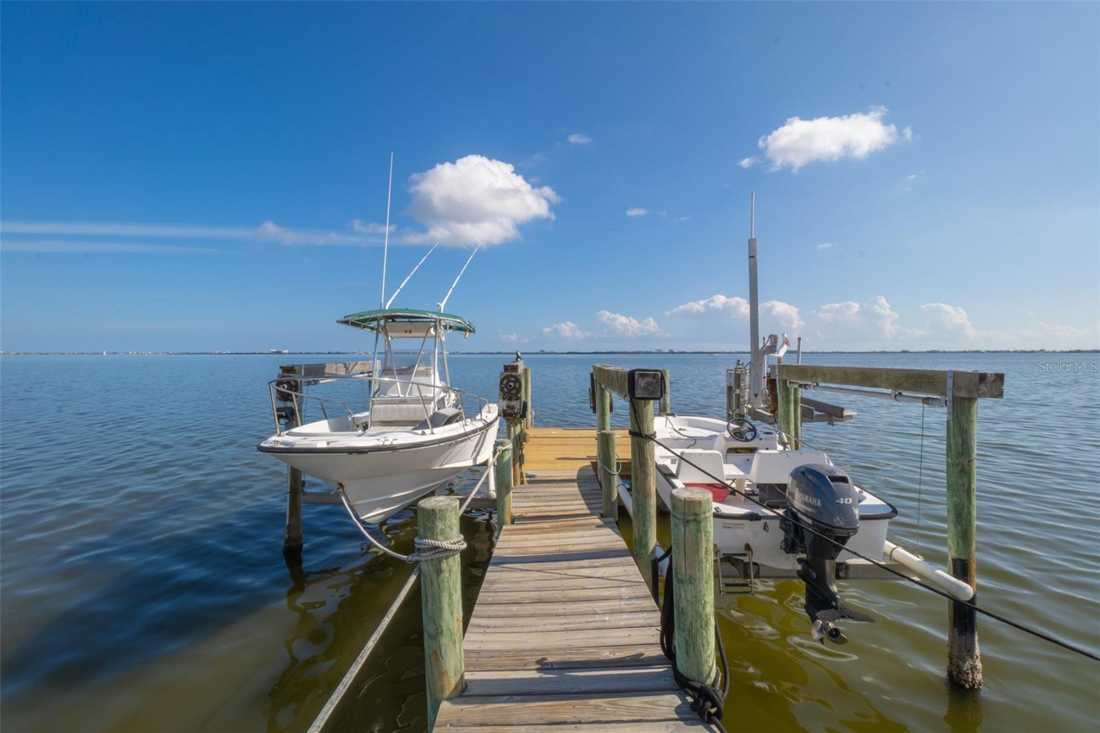 Image 4 of 40 For 954 Banana River Drive