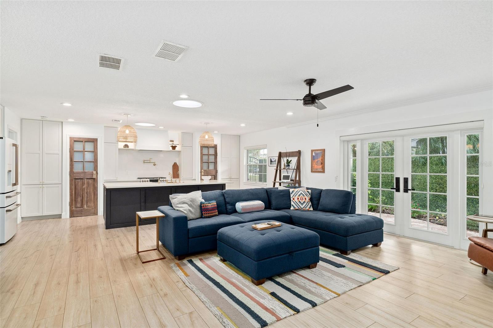 Image 2 of 34 For 2270 Deloraine Trail